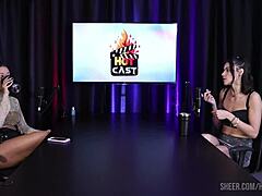 我享受黛博拉·安德拉德和维多利亚·贝娅特丽兹的热辣时刻