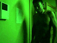 巨乳Wakaba Onoue被老公在浴室操