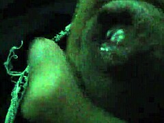 Quick solo handjob with music in the background