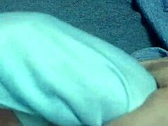 Byrd浴室为LadyByrd猛撸巨屌