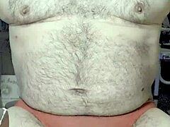 埃兹索萨床上露奶骚浪自拍5月30日