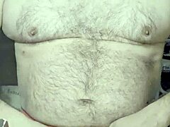 埃兹索萨床上露奶骚浪自拍5月30日