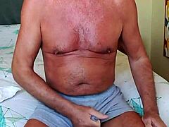 pervy papifachero edged all morning past lunchtime without stopping his session