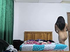 大奶女高管大胆露屄