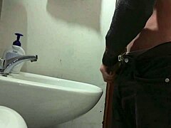 see my solo hand action with skinny body