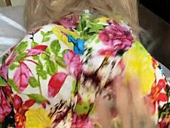 Minha mulher pegou eu com pau dentro do cu da enteada na cozinha sex toy?