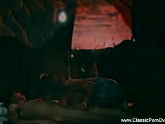 色情黄金时代金发女神复古狂欢