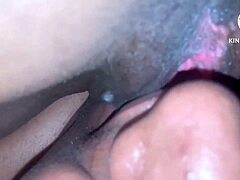 Sentando gostoso no corninho