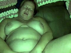 Milf cums hard while fucking her pussy with dildo