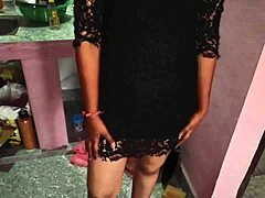 Landlord takes payment by fucking curvy redhead with big ass