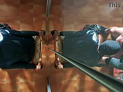 hey i'm chairtied, wanna fuck my face for 10 minutes until you cum in my mouth?