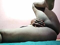 Curvy Desi village girl contrasts her big natural tits in first-time homemade chudai