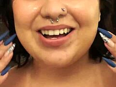 丰满拉丁妹Dessa后台快操颜射美颜爆