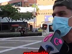 The narrative unfolds as a bold Colombian vendor explores Barranquilla's mysteries, blending community life and family tales in an adventurous journey.