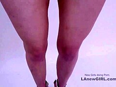 紫发害羞模特试镜被狠操吞精