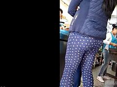 The voyeur caught a quick glimpse of the culo while spying on the quesadillas preparation in a casual moment.