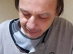 i feel drawn to this mature story in un amore di angelo cap 02