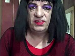 Bisexual crossdresser explores self-filling in homemade session