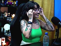 Martina Olivera播客两雷亚尔或神秘礼物