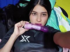 I feel so aroused watching this Colombiana touch her rich, juicy pussy with passion and desire