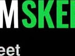 脏乱继父节继女继父群P狂干大趴体