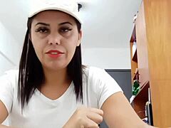 Vlog Sarah Rosa Atriz Shares Insights On Masculine Back Support