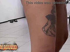 essa safada queria que eu realizasse o seu fetiche de mijar na minha boca with black teen in pov pussy lick