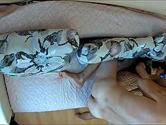 健身老婆穿情趣内衣给老公看性感吗？