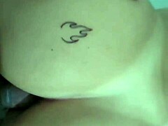 洗澡后拍片弯腰后入紧屁股超美味😏