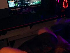 roommate spots me gaming but craves cock in her wet pussy now