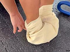 insane bubble butt latina gym girl spreads ass big tits muscular