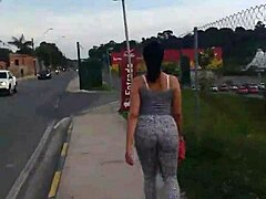 Gostosa shows off her stunning curves and playful vibe everywhere she goes! 😍🔥✨