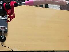 smooth operator charms amateur housewife in homemade scene 😏🏠