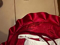 车库后快速冒险口爆强制吞精