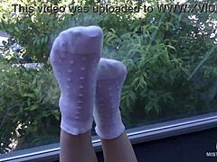 女神近距离撩可爱丝袜脚热辣合集