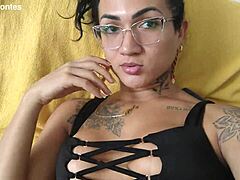 bem duro do jeito que você gosta... pode sentar no meu pau agora! 😏