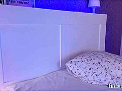 Young Webcam Babe Fingers Juicy Pussy and Boobs