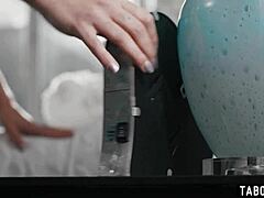 adria rae teaches inexperienced teen pussy licking fingering