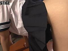 亚洲大奶业余妹口爆玩具操全版