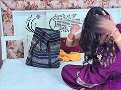 😍 sasur catches naked bahu ravinadesi then licks her hairy pussy wild 🥵